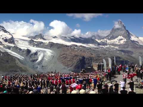 Youtube: Alphorn Weltrekord auf dem Gornergrat vom 17. August 2013 - 508 Alphörner