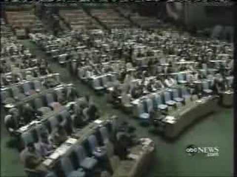 Youtube: Chavez calls Bush "The Devil". UN Applauds (Sept '06)