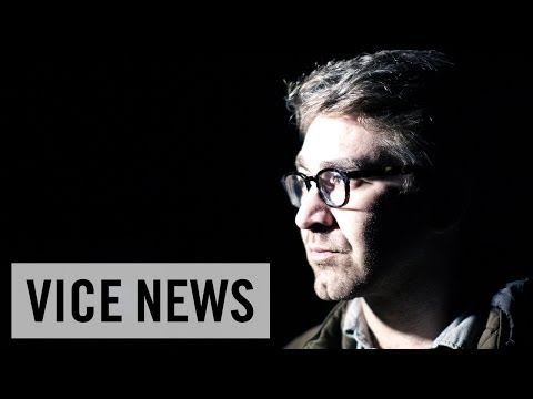 Youtube: Simon Ostrovsky Describes His Kidnapping: Russian Roulette In Ukraine (Dispatch 31)