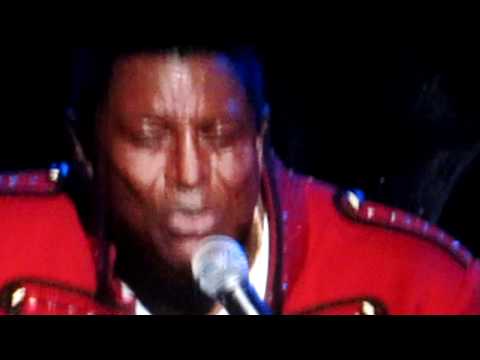 Youtube: The Jacksons Unity Tour 2012 Canada (Heaven knows I love You Girl)