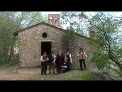 Youtube: El Canfin  - La domenica andando alla messa (Video Ufficiale)