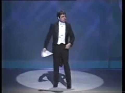 Youtube: Rowan Atkinson singt Freude schöner Götterfunken