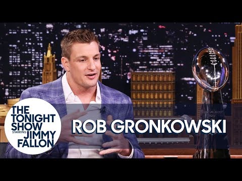 Youtube: Rob Gronkowski Got Hit in the Head with a Can of Beer During the Super Bowl Parade