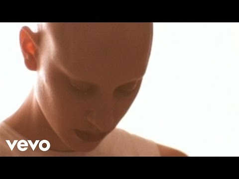 Youtube: Live - Lightning Crashes (Official Music Video)