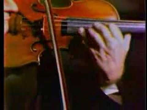Youtube: Menuhin - Paganini Concerto No 1 - 3rd Mvt - 1963 to 1934!