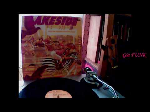 Youtube: LAKESIDE - keep on moving straight ahead - 1981