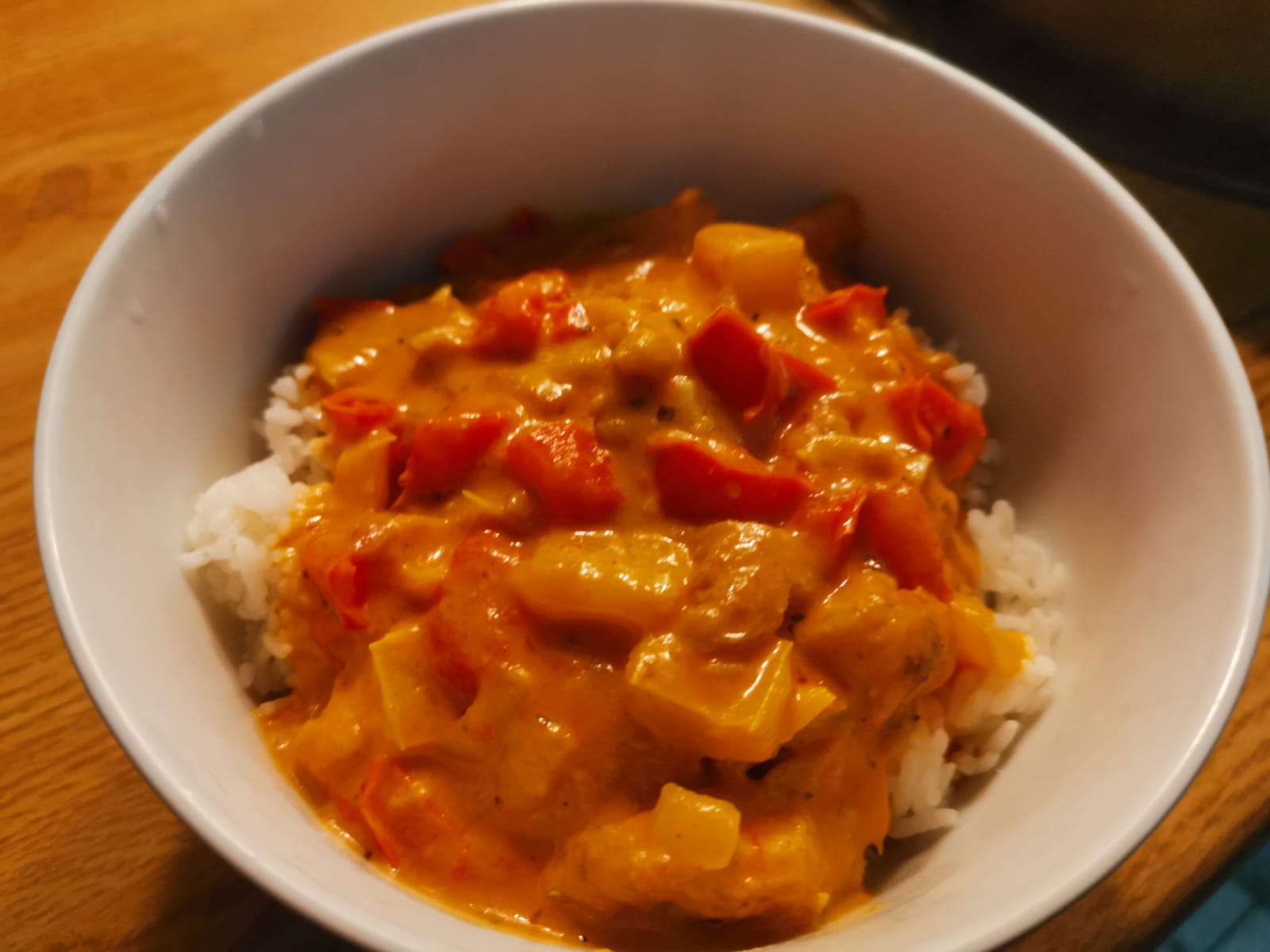 Curryhuhnpfanne mit Reis