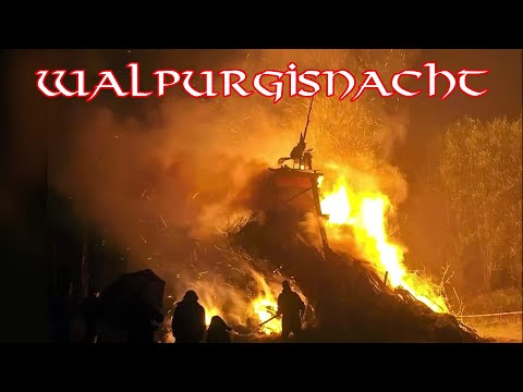 Youtube: Walpurgisnacht - Schandmaul (mit Text) + English Translation