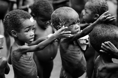 /dateien/32833,1311628667,0-hungersnot-in-africa