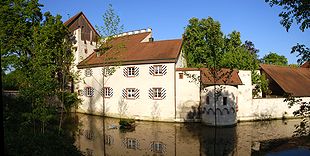 /dateien/39088,1327392993,310px-Schloss Beuggen Torhaus Westseite