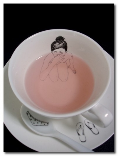 Bilder-Thread 43048,1296992574,esther horchner tea cup nose