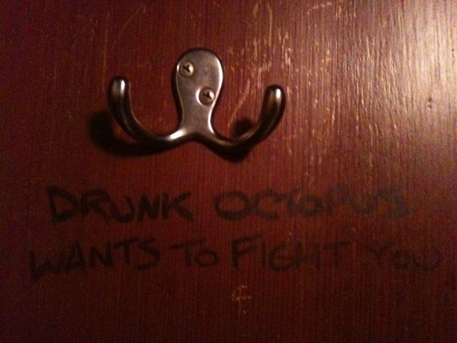Bilder-Thread 43048,1298988120,drunk-octopus-20101221-194404