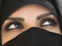 /dateien/57688,1298805386,niqab