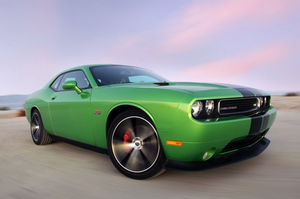 /dateien/59884,1299110723,2011-Dodge-Challenger-Green-With-Envy-588x390