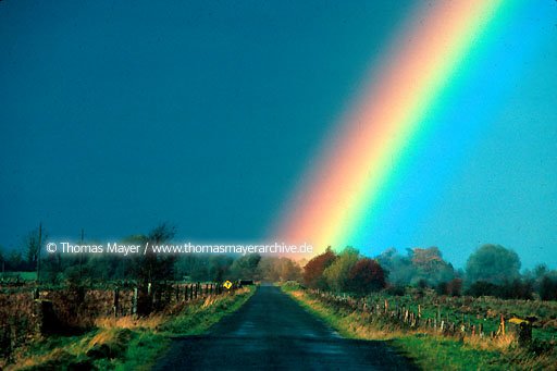 /dateien/69924,1296573665,099AB19950614A0036NaturWasserRegenbogen-Irland-rainbow-in-Ireland