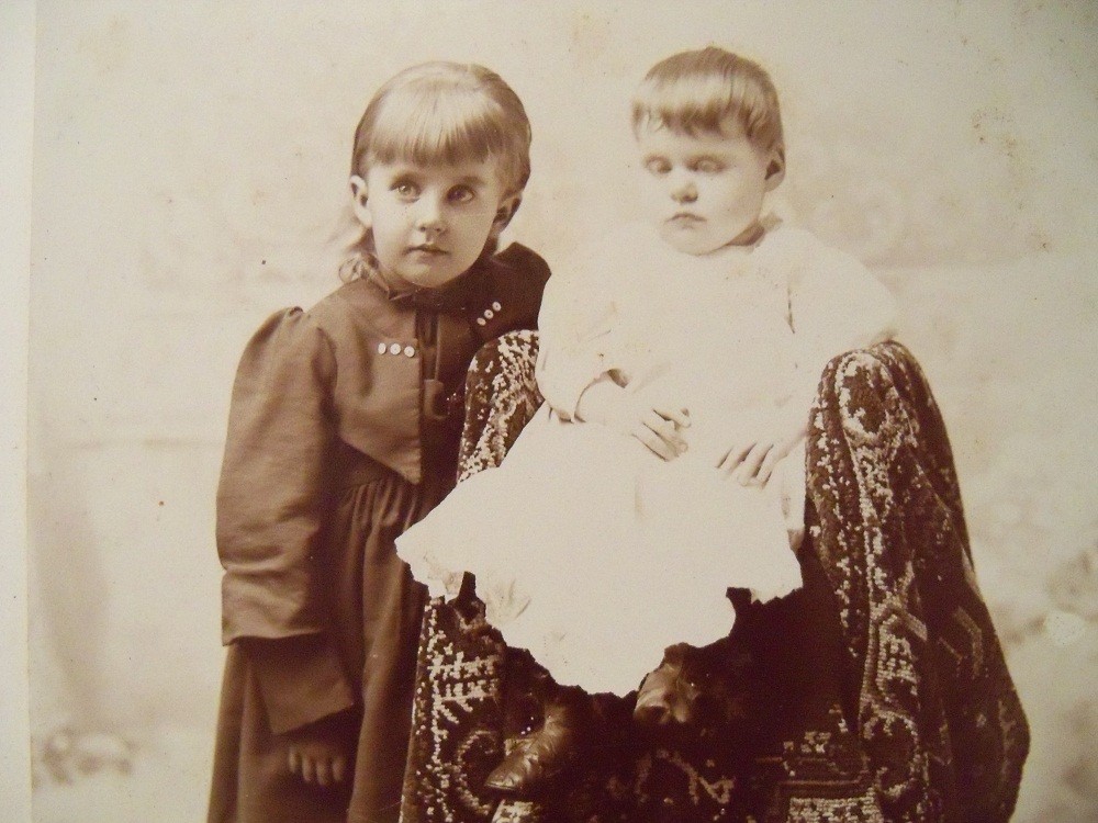 Традиция Фотографии С Мертвыми