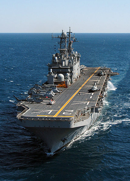 /dateien/71253,1299016953,428px-USS Saipan 28LHA-229 2