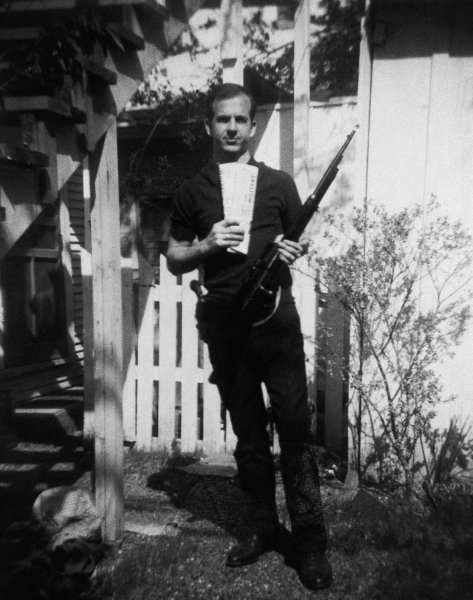 /dateien/gg4378,1267947718,Lee Harvey Oswald