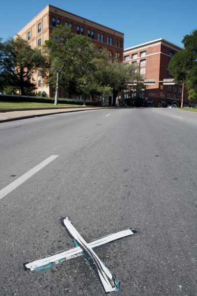 /dateien/gg4378,1275124187,Dal-Dealey Plaza JFK Site