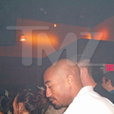 /dateien/gg55144,1258286987,tupac lives 0002 Layer 4 copy 2 full