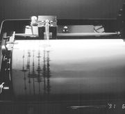 /dateien/gw42578,1202600037,180px-Seismograph Pinatubo