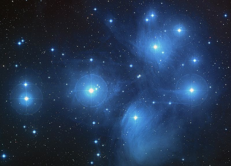 /dateien/gw44232,1211137733,800px-Pleiades large
