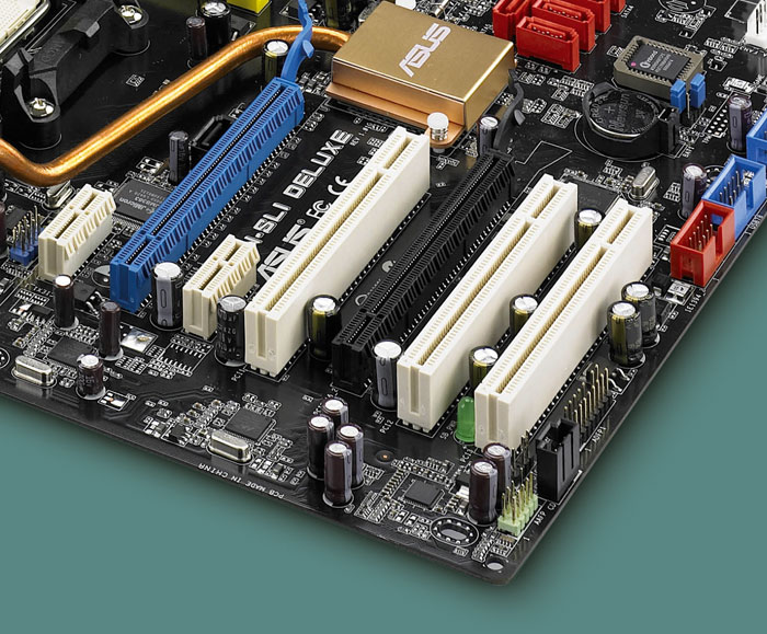 Pcie 2. Материнская плата 2 PCI Express 16x. PCI E x1 слот материнская плата. Слот PCI Express x16. Слоты PCIE x16.