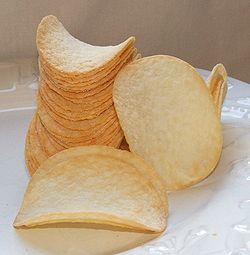 /dateien/mg53694,1240424406,250px-Pringles chips