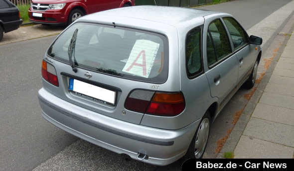 /dateien/mg66319,1285799319,frauen-auto-babez-de-01