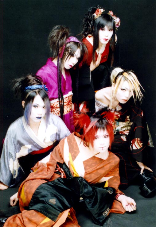 /dateien/mg69563,1295212768,17751-otaku-jigoku-shoujo-albums-visual-kei-1899-imagen-kagrra-32454