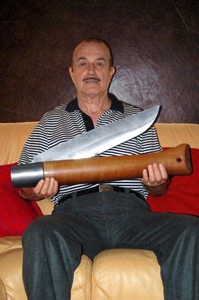 /dateien/mg69986,1296170218,17big-things-07-big-knife