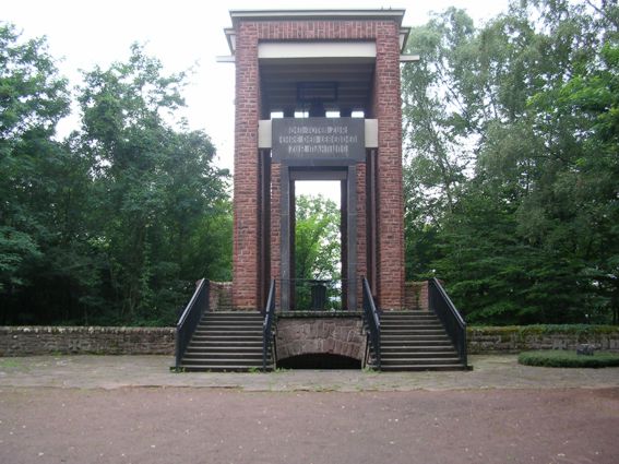 /dateien/mt35686,1186506180,denkmal