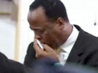 /dateien/np59922,1296046105,abc conrad murray church 091123 mn