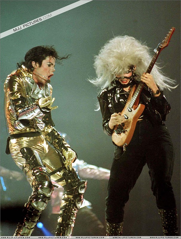 /dateien/np62551,1275762142,michaeljacksongoldpants2838729