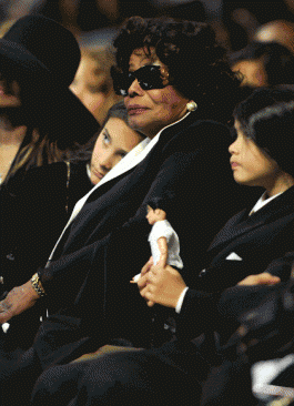 /dateien/np62551,1283115720,b1-l p 288913 70 b1r p 230548 50 b1r p 219664 27 michaeljacksonkids