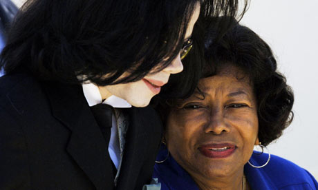 /dateien/np62551,1283324731,katherine-jackson-001