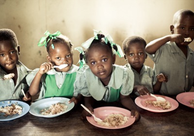 /dateien/np62551,1285437154,1124 childrens-hunger 400x280