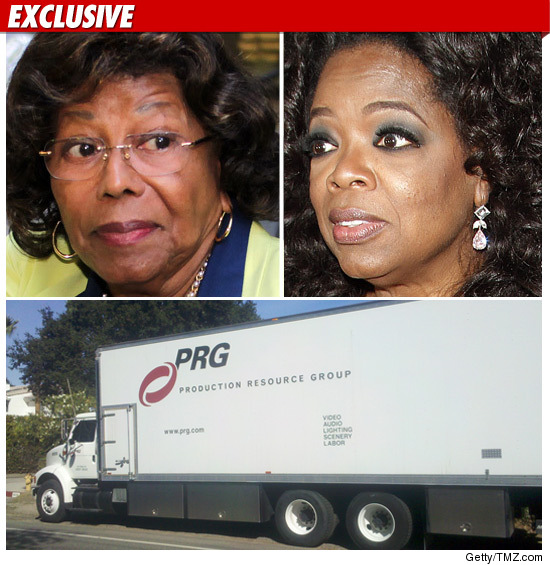 /dateien/np62551,1286724966,1009-oprah-katherine-jackson-truck-getty-tmz-2-credit