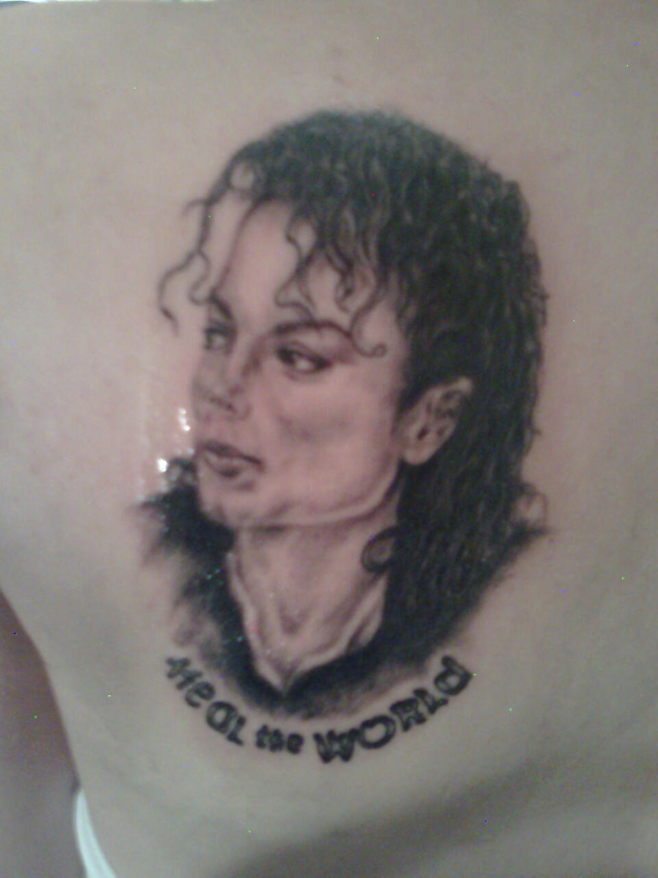 /dateien/np65701,1284141967,MJ-tattoo-i-m-so-happy-michael-jackson-8912856-960-1280