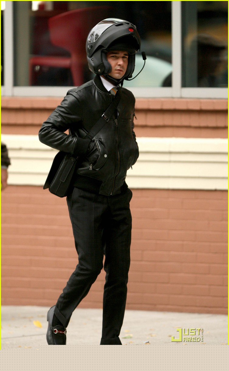 /dateien/np66944,1288870301,shia-labeouf-carey-mulligan-motorcycles-07