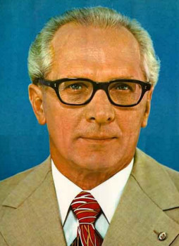 /dateien/pr35910,1184667638,honecker