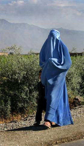 /dateien/pr36357,1227256110,1676 Burka 2