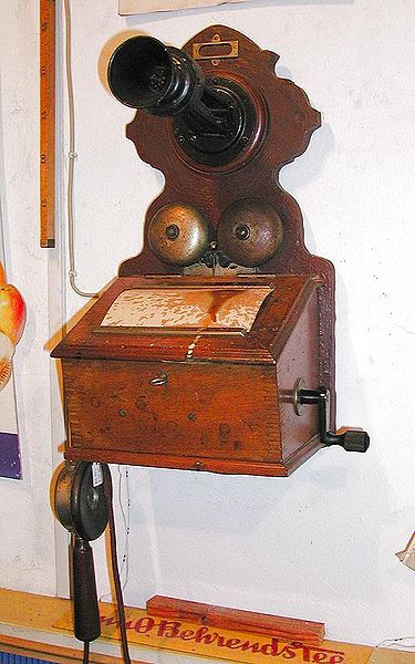 /dateien/rs3448,1292287143,375px-Altes-telefon