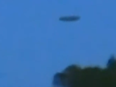 /dateien/uf28955,1266219352,Daytime-UFO-on-l-4-Florida-April-2009