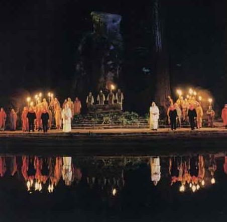 /dateien/uf28955,1287765236,bohemian-grove-satanic-gathering