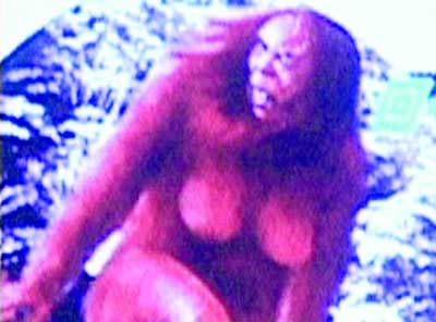 /dateien/uf55966,1287318435,female-bigfoot