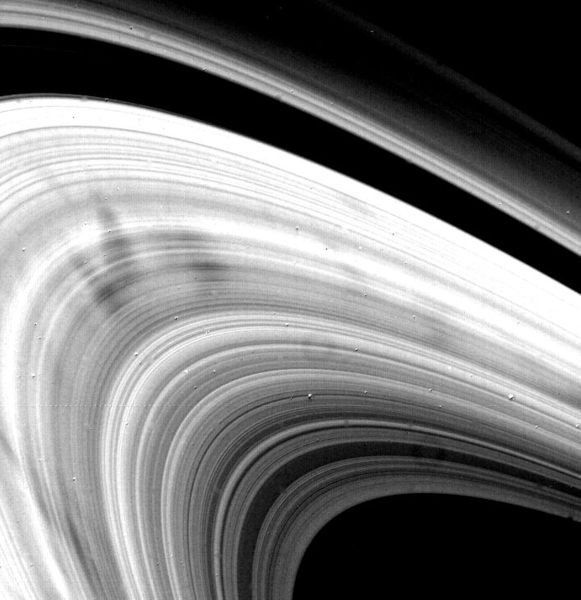 /dateien/uf58765,1264160634,rings-of-saturn-01