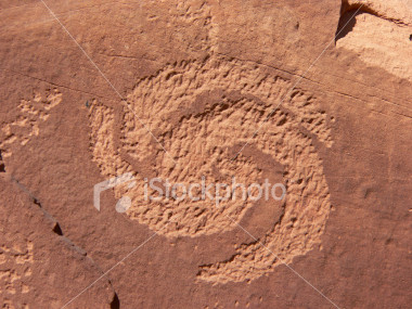 /dateien/uf59647,1264077735,7099ist2 756460-spiral-petroglyph