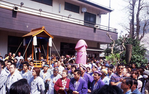 /dateien/uh25285,1221208370,japan-festival-of-steel-phallus