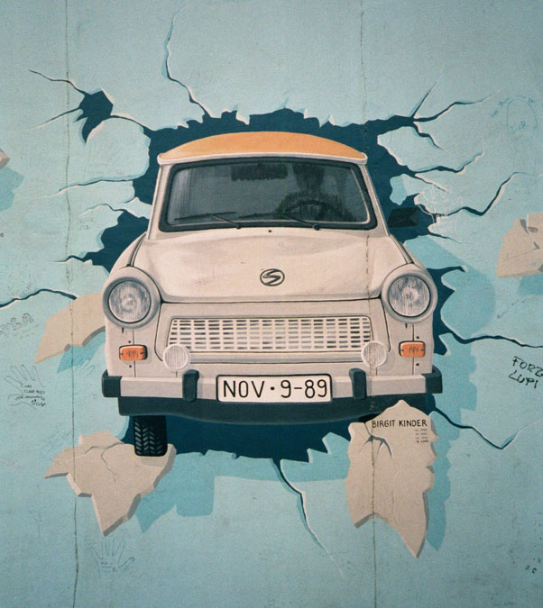 /dateien/uh28902,1160409402,wall-trabant